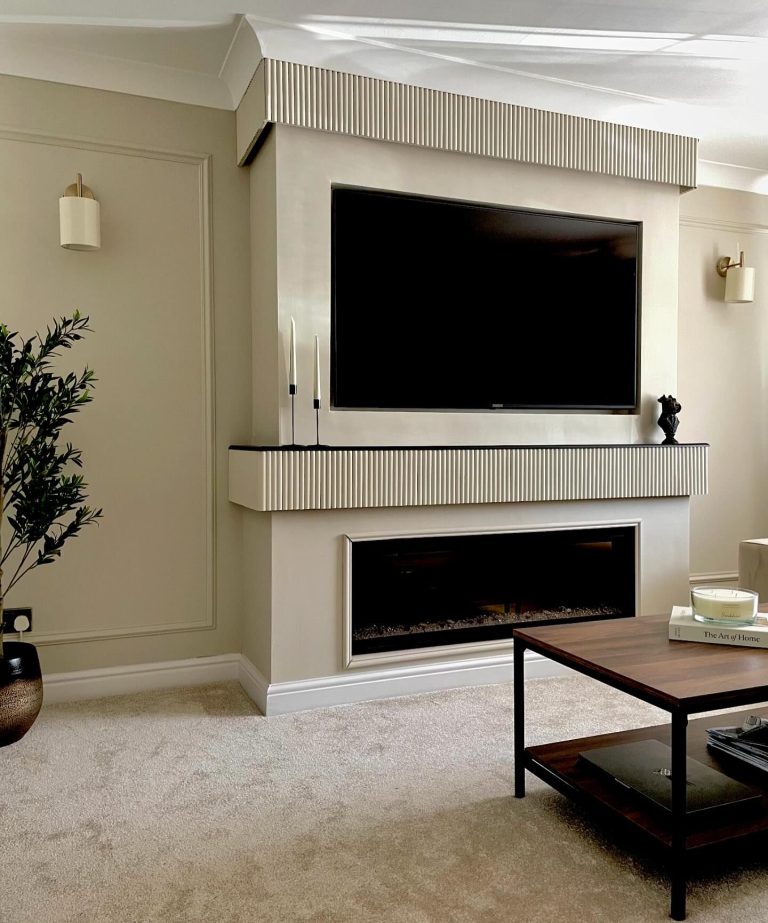 How to Use Mirrors to Enhance Your Home Decor